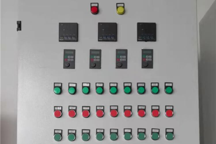 app010 (3)